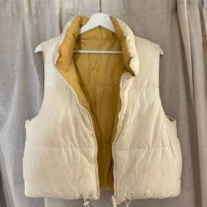 Reversible tan and cream cropped vest WITH POCKETS!!